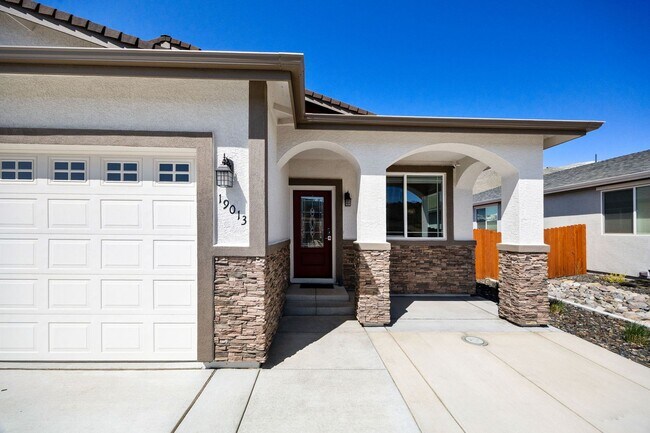 Building Photo - New 3 bedroom/2 bath/3 car garage for Rent