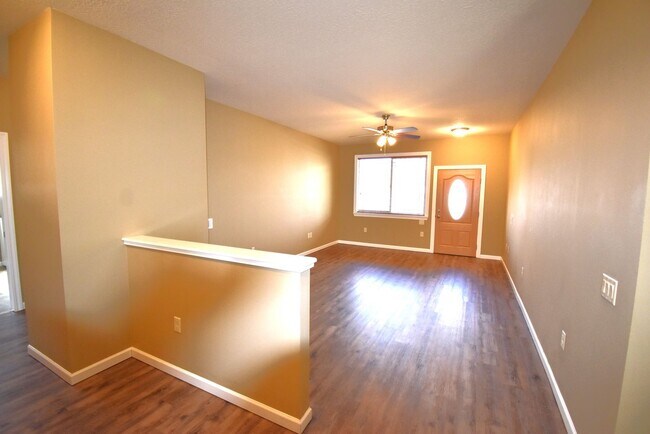 Building Photo - Gorgeous ground level accessible home.