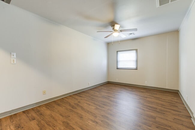 Building Photo - 2448 NW 42nd St