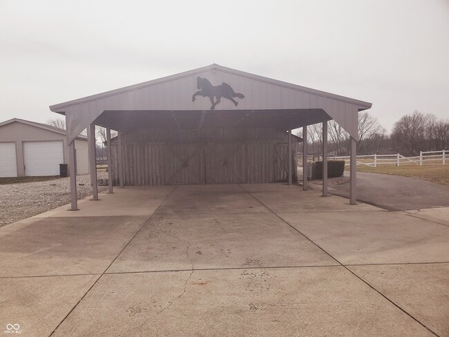 Building Photo - 5025 W Edwards Ave