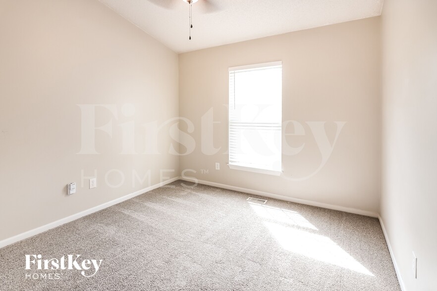 Building Photo - 15140 W 157th Terrace