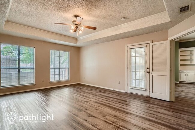 Building Photo - 4948 Wolf Creek Trail, Flower Mound, TX, 7...
