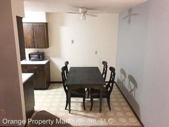 Building Photo - 1236 Edgewood Dr