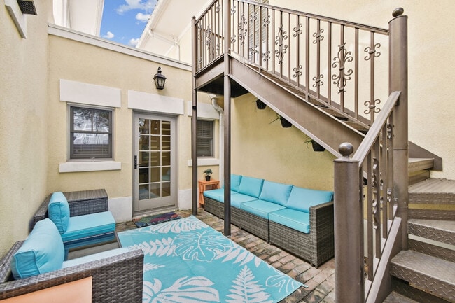 Building Photo - 607 S Orleans Ave