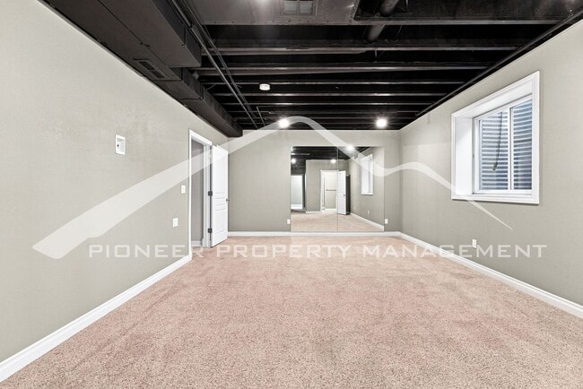 Building Photo - 4570 Meade St