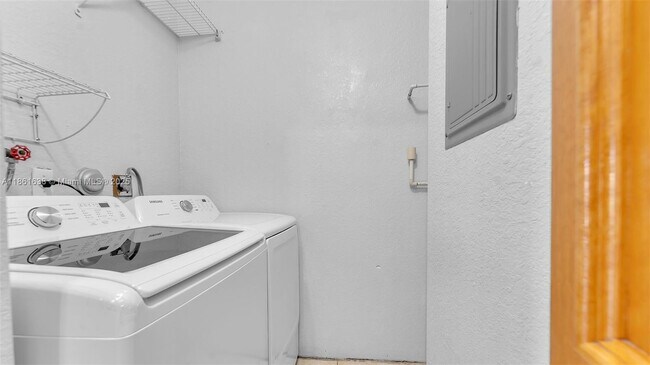 Building Photo - 12266 SW 215th Terrace
