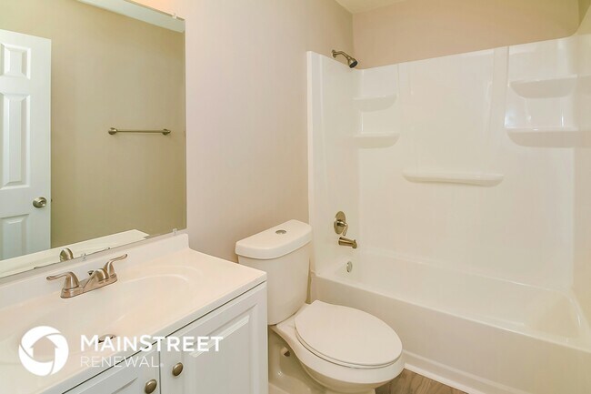 Building Photo - 676 Overlook Ct