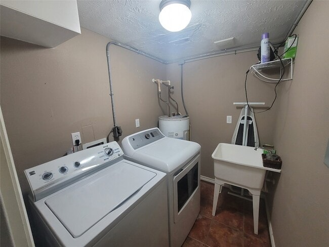 Building Photo - 5712 Borden Ave