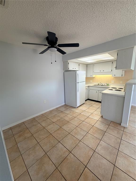 Building Photo - 6050 Chesham Dr