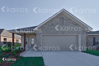 Building Photo - 14010 Rosewell St