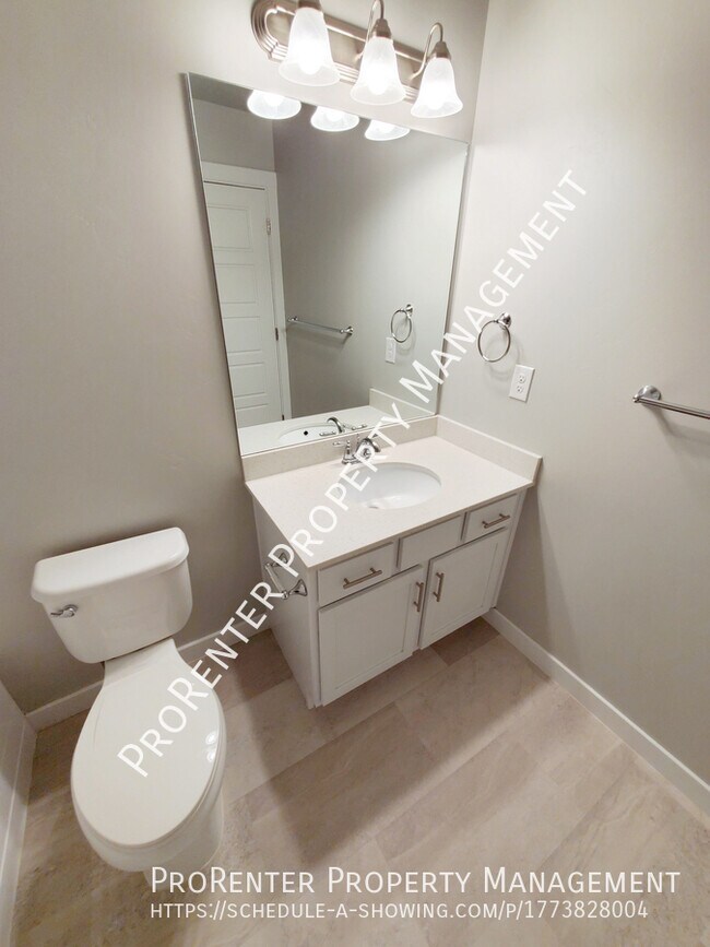Building Photo - 1509 W 450 S