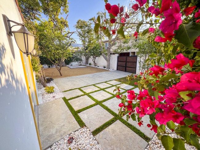 Building Photo - 128 S Brighton St