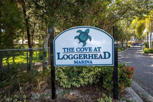 Building Photo - 6036 Anchorage Way S