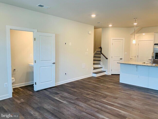 Building Photo - 12884 Sunrise Ridge Aly