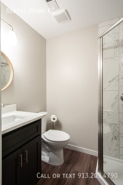 Building Photo - 7620 S Robinson-
