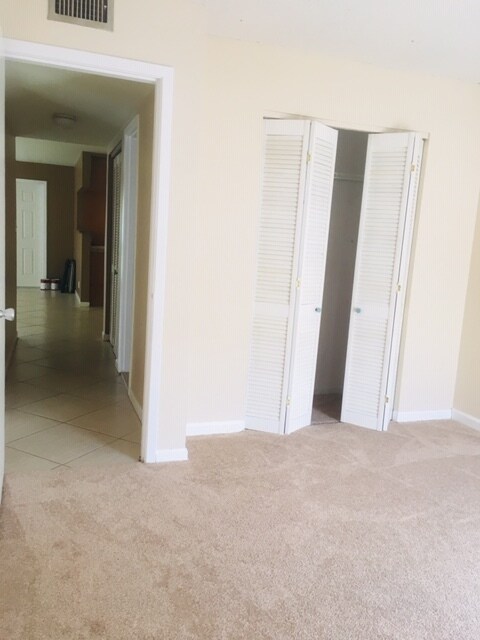 Guest Bedroom closet - 2420 Diana Dr