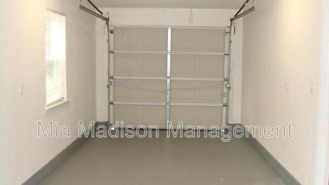 Building Photo - 112 Jacquelyn Dr