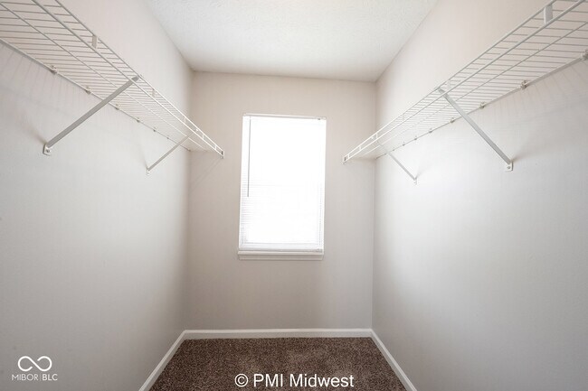 Building Photo - 5653 Valhalla Way