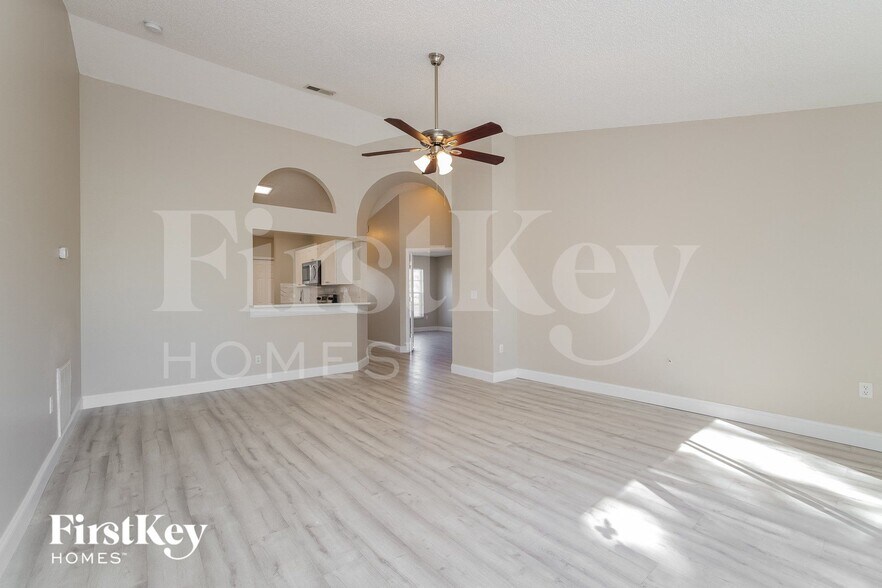 Building Photo - 429 Hanging Moss Rd