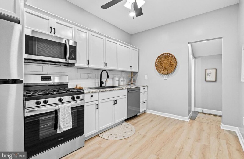 Building Photo - 3602 5th St