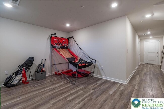 Building Photo - 4936 Brookside Ct