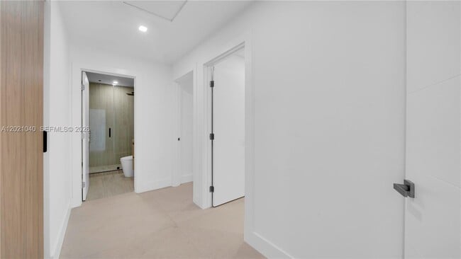 Building Photo - 3330 SW 50th St