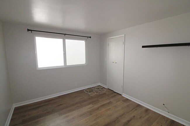 Building Photo - Oceanfront Silverstrand | 4 Bedroom + 3 Ba...