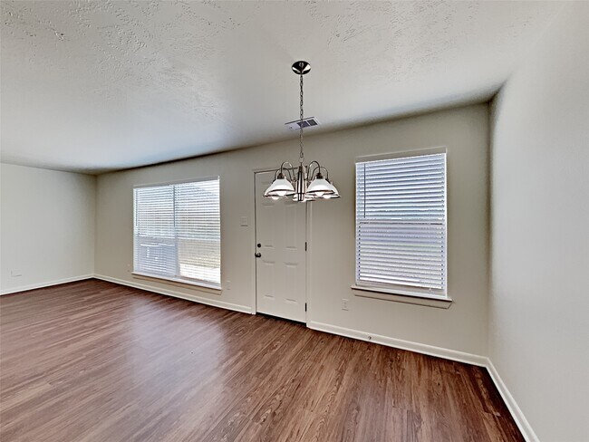 Building Photo - 6550 Garden Trail Ct