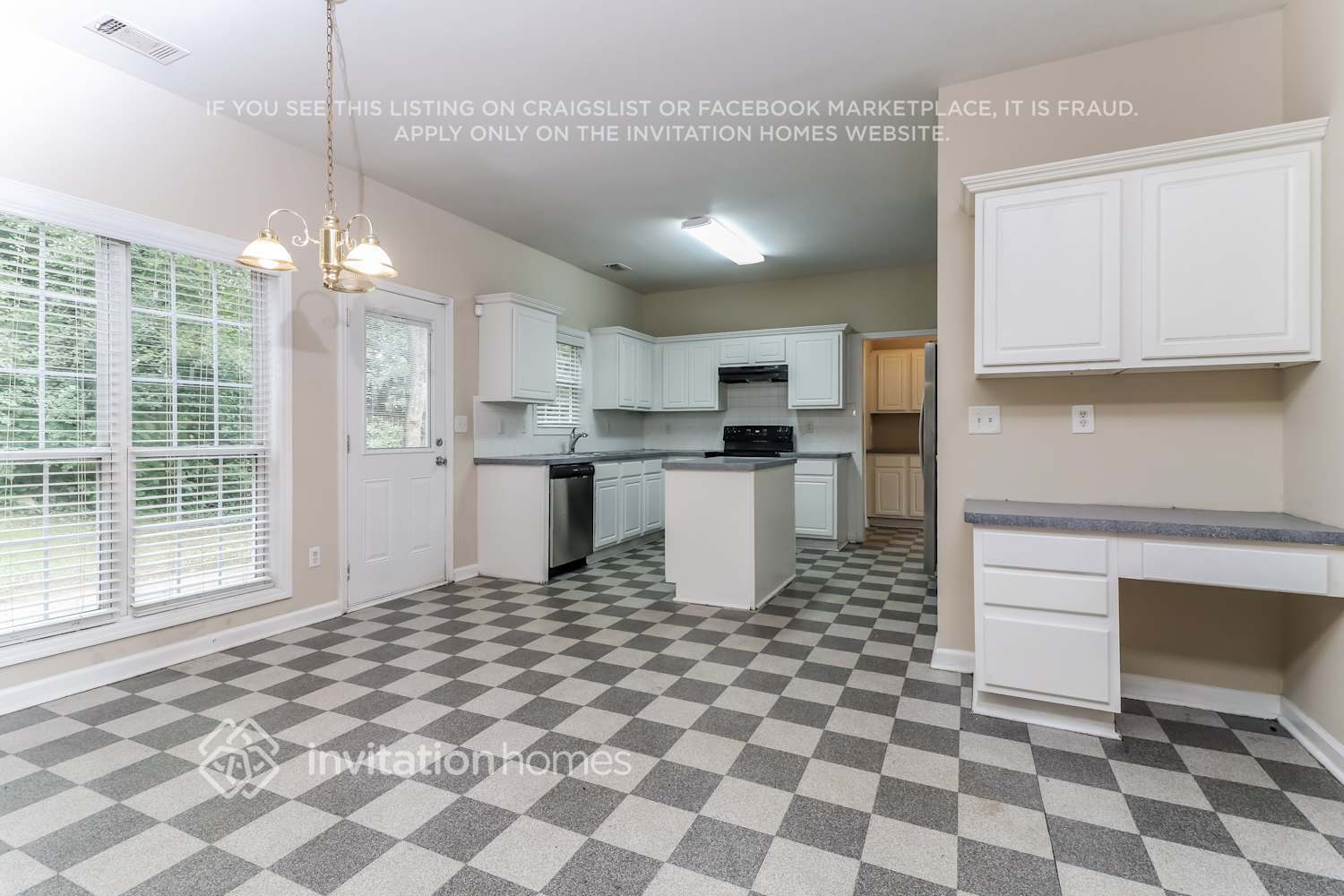 Building Photo - 3740 Cranford Dr SW