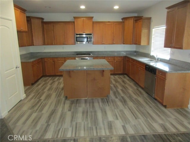 Building Photo - 13779 Darwin Dr