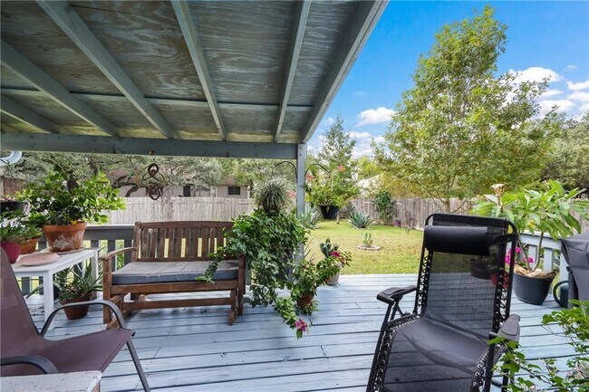 Building Photo - 1252 Lacey Oak Loop