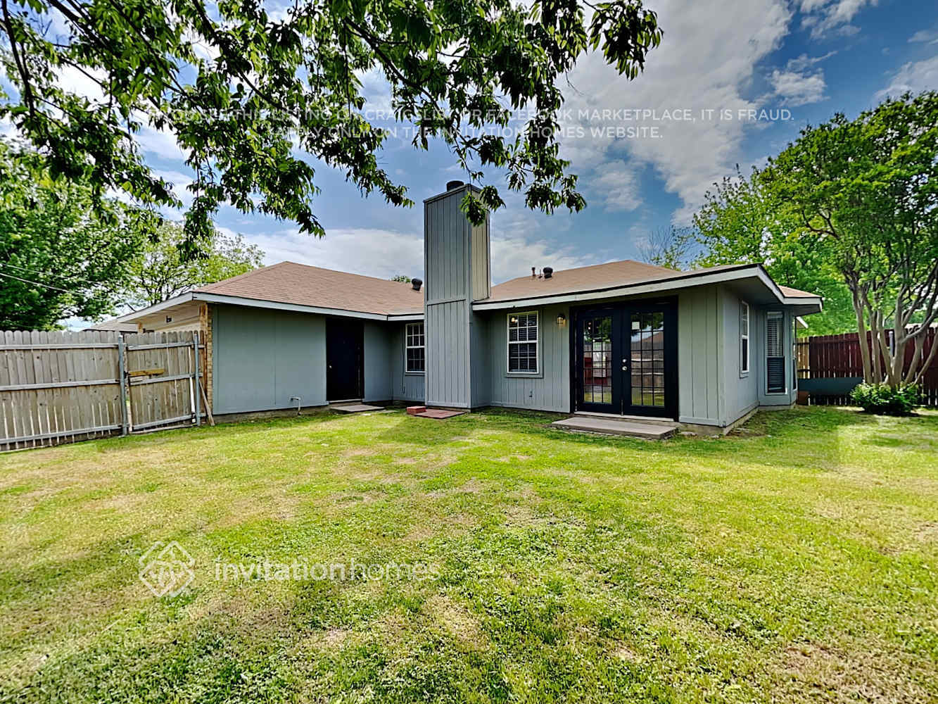 Building Photo - 2306 Lakeshore Ln
