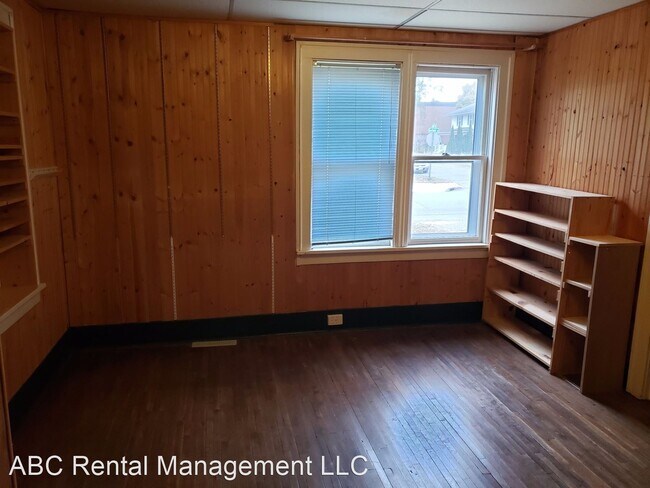 Building Photo - 2 br, 1 bath Apartment - 601 Garfield Ave
