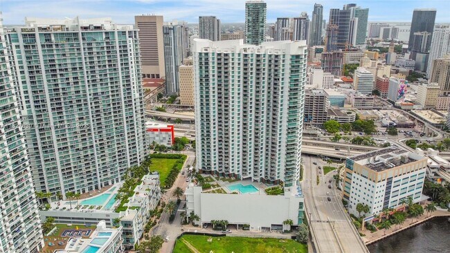 Building Photo - 350 S Miami Ave
