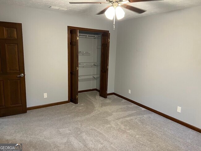 Building Photo - 5741 Wolf Laurel Dr SW