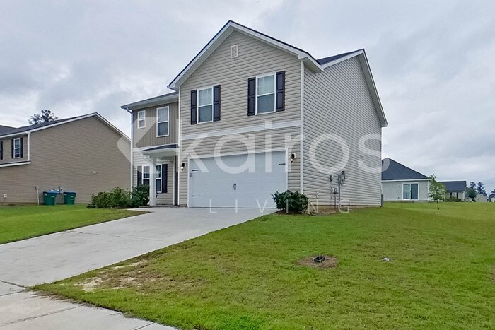 Building Photo - 105 Colonial Wy