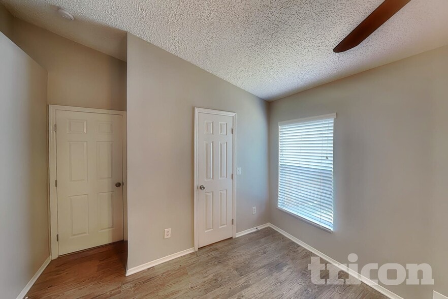 Building Photo - 1576 Palmstone Dr