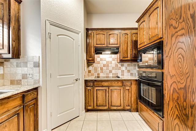 Building Photo - 204 Dancing Light Ln