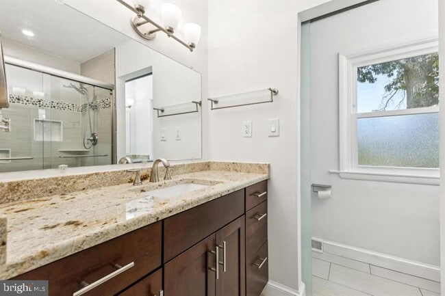 Building Photo - 22810 Ridge Rd