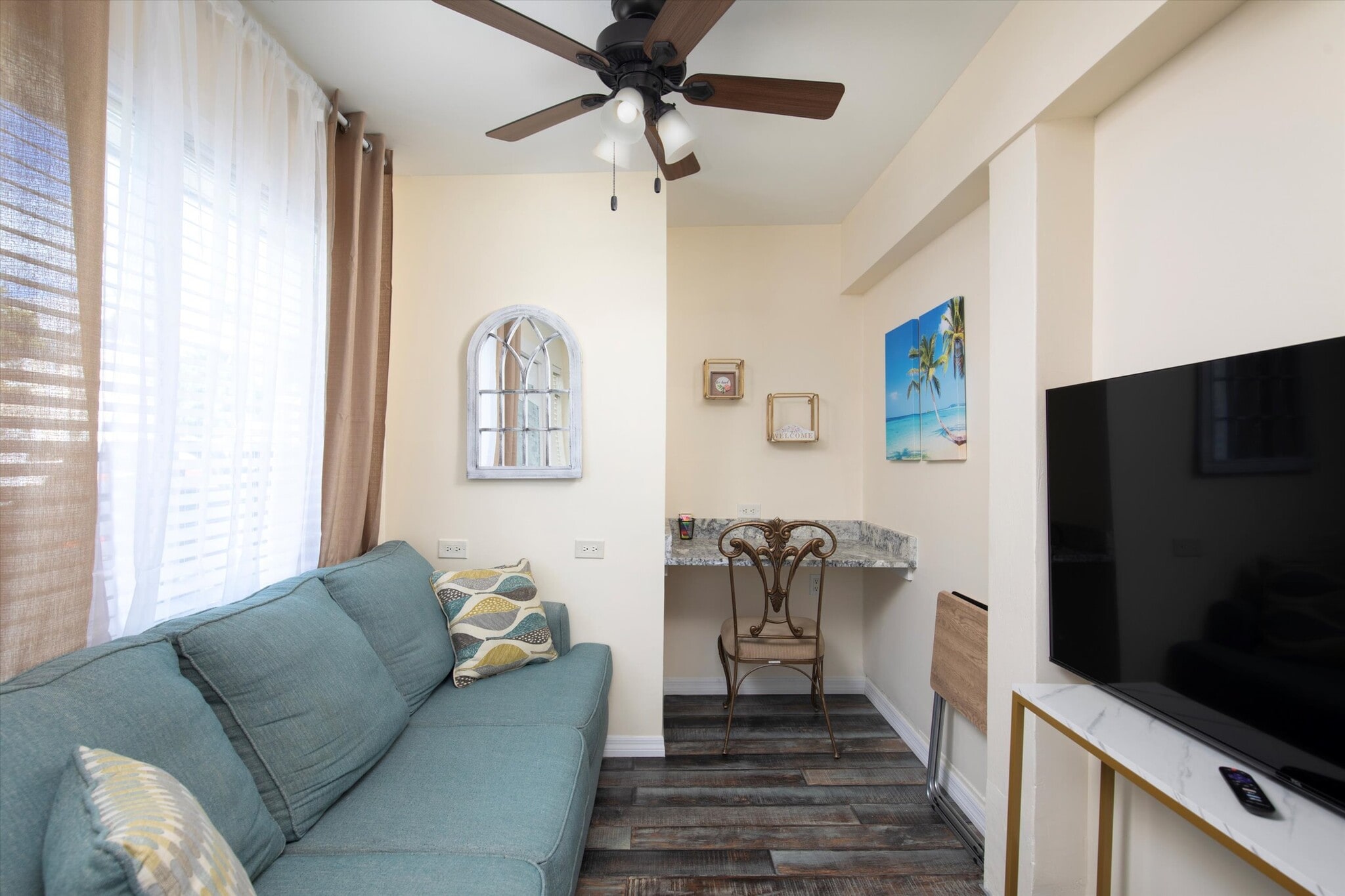 Living Area & Workspace - 1104 Grinnell St
