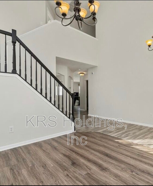 Building Photo - 3521 Regret Ln