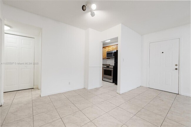Building Photo - 2912 NW 55th Ave
