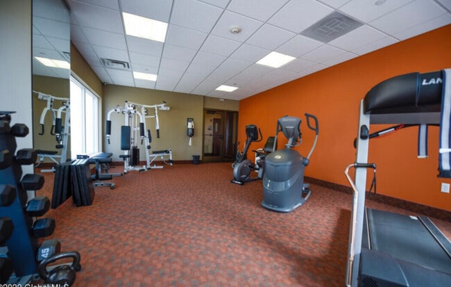 Building Photo - 17 Chapel St