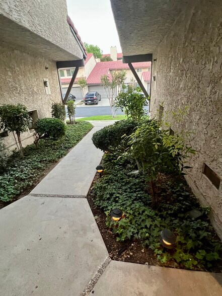 Building Photo - 19225 Index St