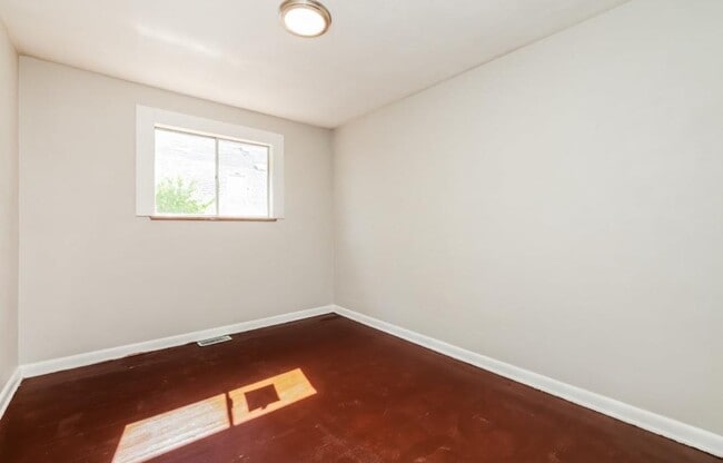 Building Photo - 1740 Windemere Dr