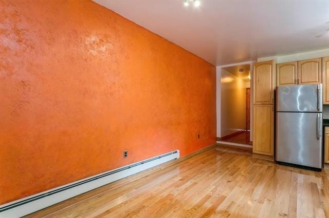 Building Photo - 320 6th St
