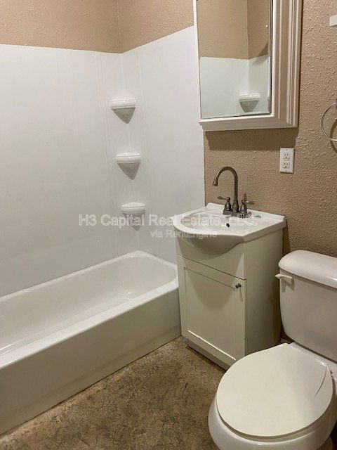 Building Photo - 1215 W Main St