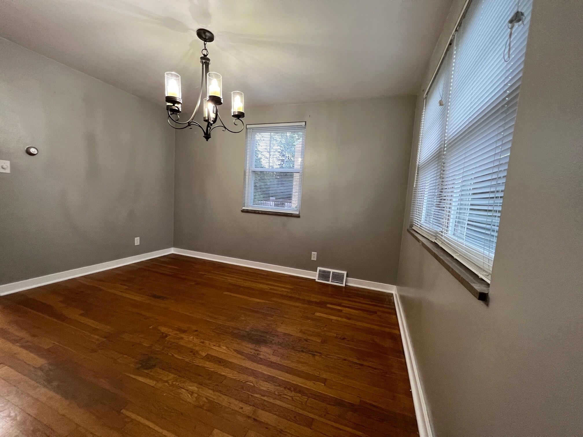 Building Photo - 8120 Remington Dr