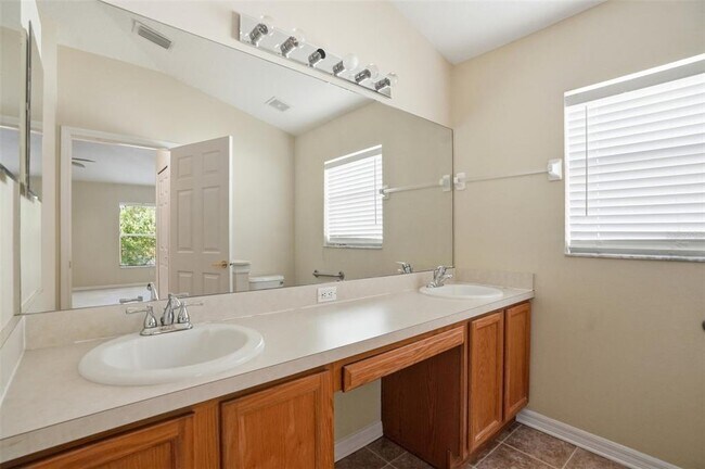 Building Photo - 13408 Teaberry Ln