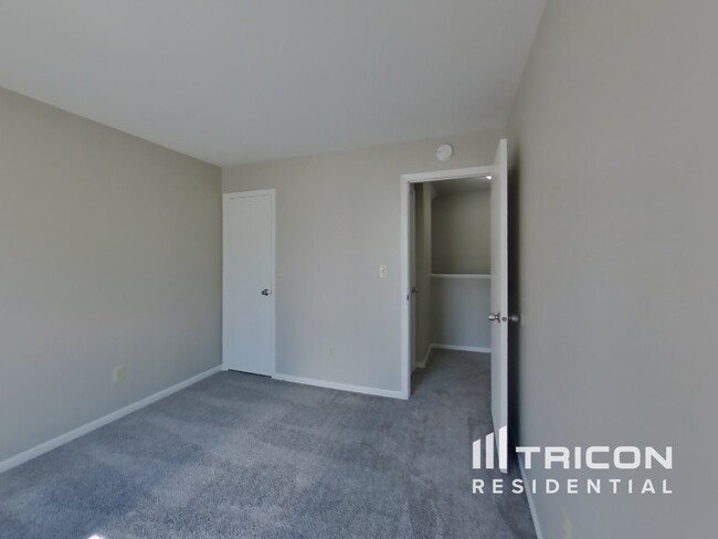 Building Photo - 2806 Driving Wind Way